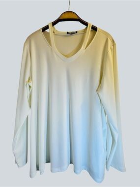 Mr Max White Cutout V Neck Top Size XL Long Sleeve Stretch Blouse